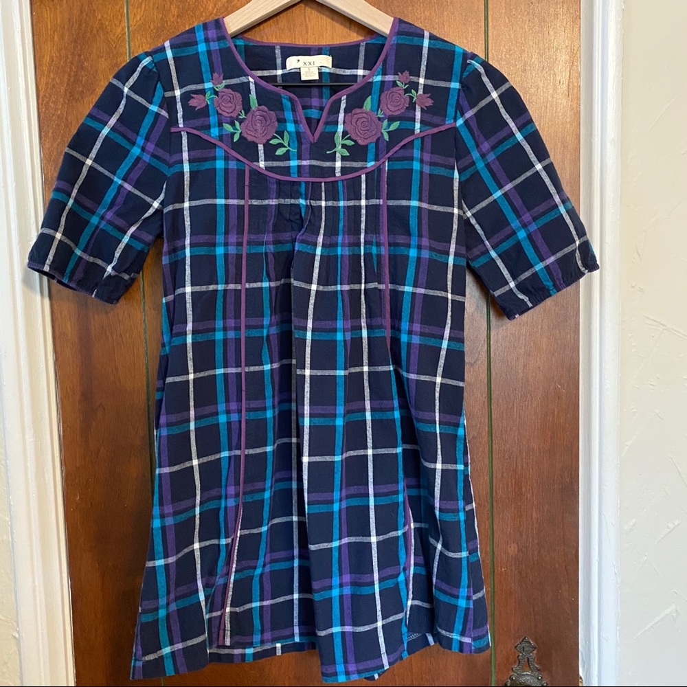 F21 Tunic with Floral Embroidery